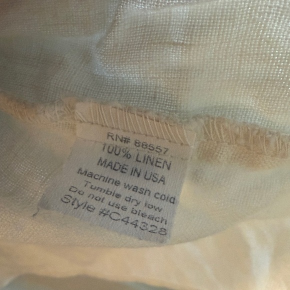 Cream Asymmetrical Button Blouse - Picture 3 of 5